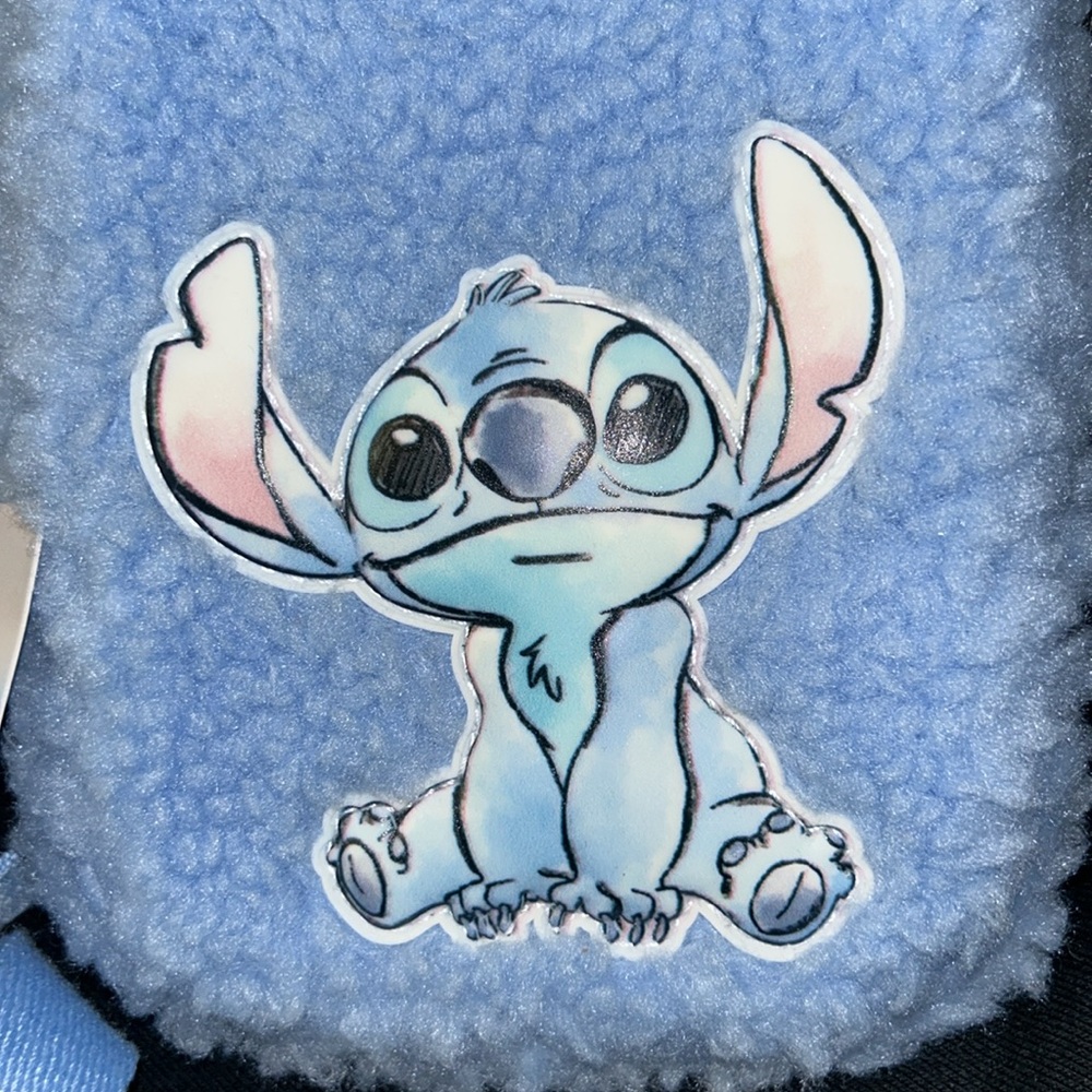 NWT Disney Stitch Fuzzy blue crossbody bag - Picture 3 of 9